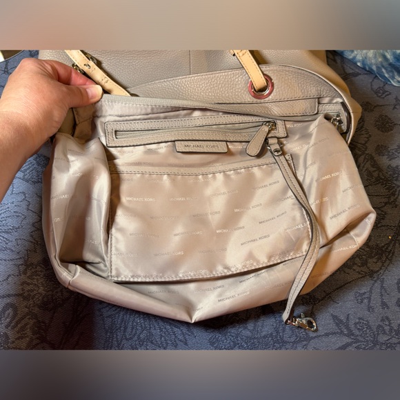 Michael Kors Bedford Pebbled Leather Tote color is taupe. size 11”W x 10H x 5”D - Picture 12 of 12